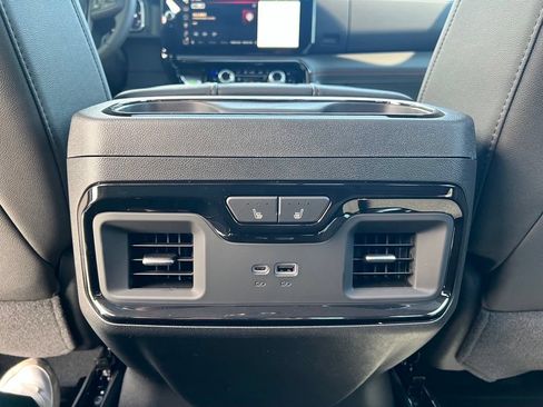 New 2026 GMC Sierra 1500 AT4 w/ AT4 Premium Package AWD/4WD image 21