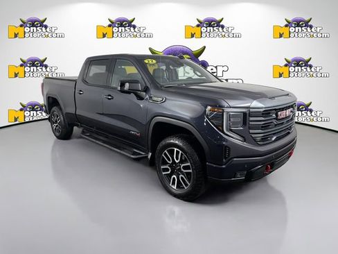 Used 2022 GMC Sierra 1500 AT4 w/ AT4 Premium Package image 3