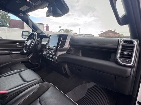 Used 2023 RAM 1500 Laramie AWD/4WD image 19