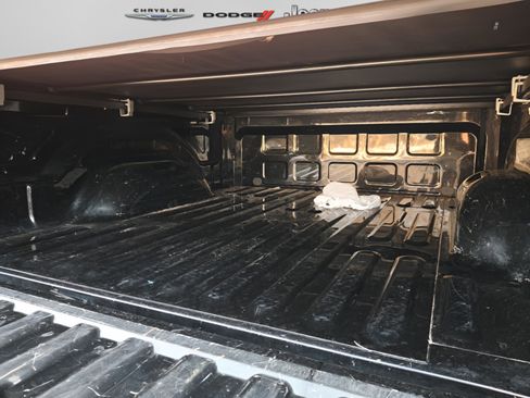 Used 2017 RAM 1500 Express w/ Black Ram 1500 Express Group image 23