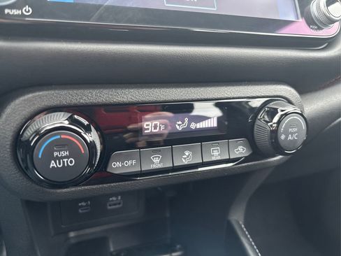 Used 2024 Nissan Kicks SR image 28