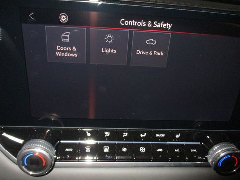 New 2026 GMC Canyon Elevation w/ Convenience Package image 35