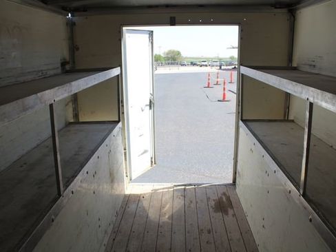 Used 2017 Chevrolet Express 3500 image 6