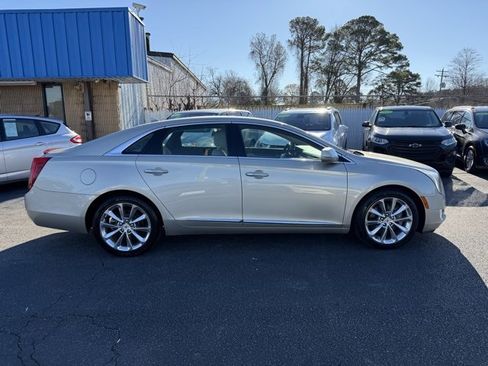 Used 2014 Cadillac XTS Luxury image 8
