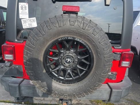 Used 2017 Jeep Wrangler Unlimited Sport w/ Quick Order Package 24S image 3