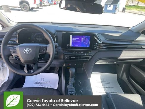 Used 2025 Toyota Camry LE image 20