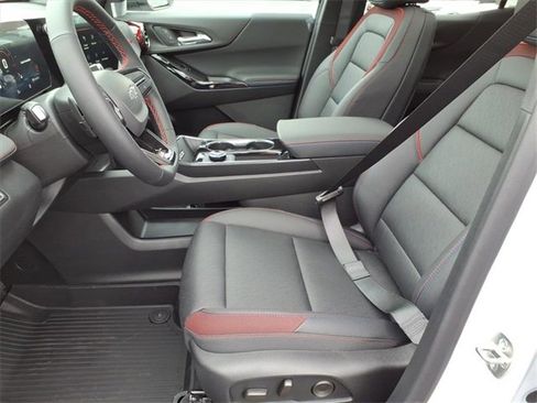 New 2026 Chevrolet Equinox RS w/ LPO, Floor Liner Package image 6
