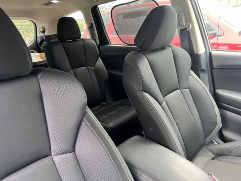 Used 2023 Subaru Ascent Premium w/ Convenience Package AWD/4WD image 6