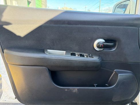 Used 2012 Nissan Versa 1.8 S image 20