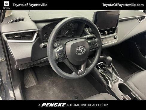 Used 2024 Toyota Corolla LE image 11