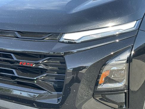 Certified 2026 Chevrolet Equinox RS w/ Convenience Package III image 11