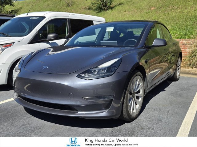 Used 2023 Tesla Model 3 Standard Range RWD image 1