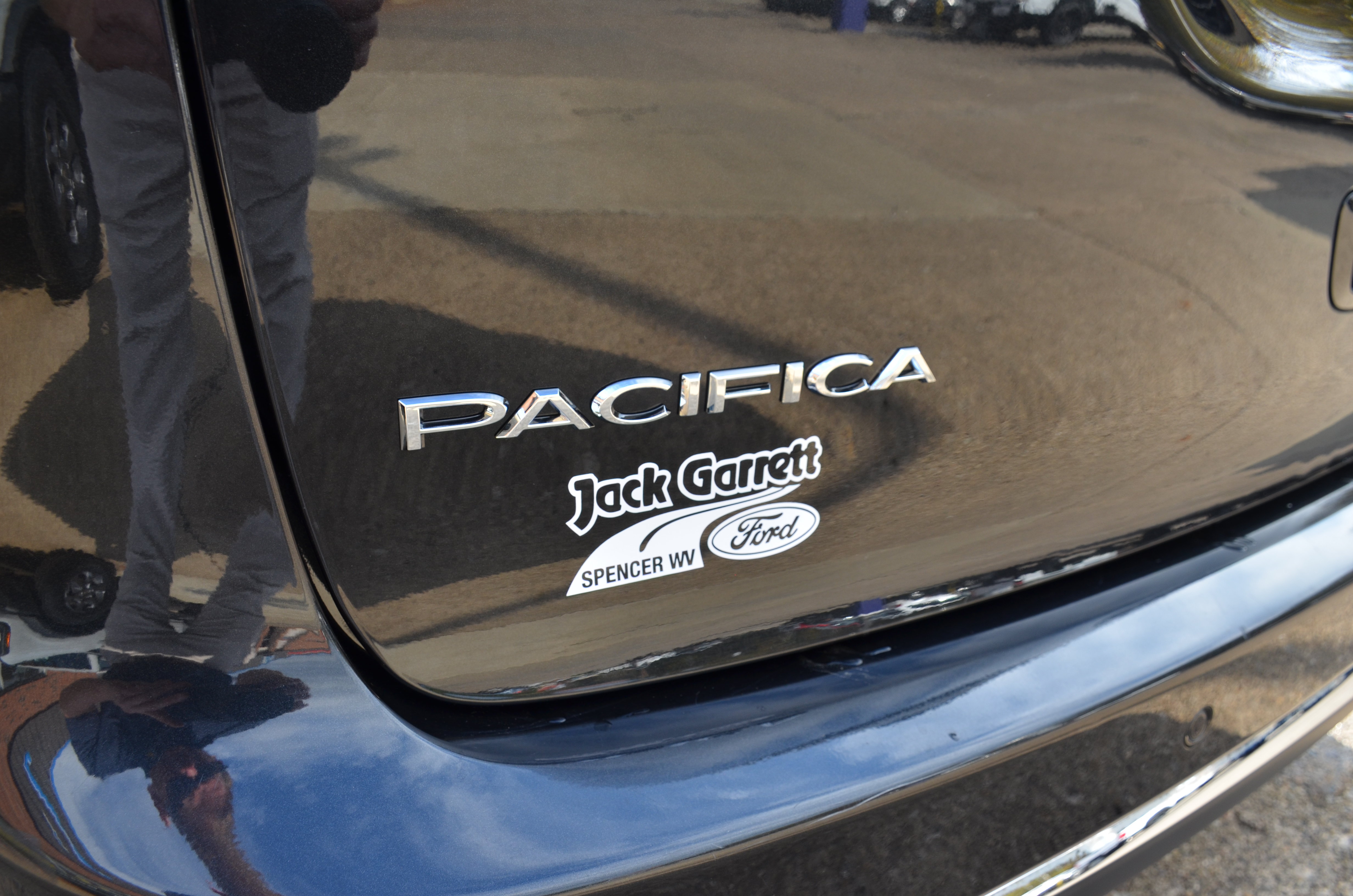Used 2020 Chrysler Pacifica Touring-L Plus FWD image 11