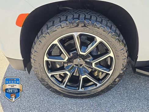 Certified 2023 Chevrolet Tahoe RST AWD/4WD image 7