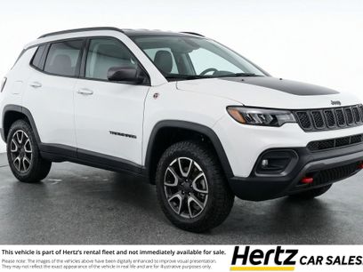 Used 2025 Jeep Compass Trailhawk