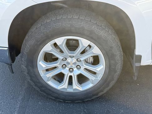 Used 2022 Chevrolet Silverado 1500 LTZ image 6