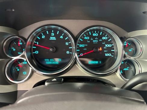 Used 2012 Chevrolet Silverado 2500 LT w/ Interior Plus Package image 3