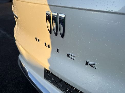 Used 2024 Buick Envista Avenir image 38