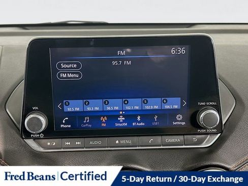 Used 2021 Nissan Sentra SR w/ SR Premium Package image 27