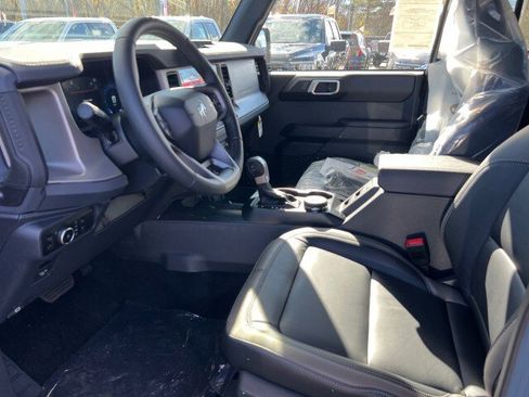New 2025 Ford Bronco Outer Banks image 7
