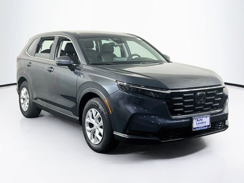 Used 2023 Honda CR-V LX image 3