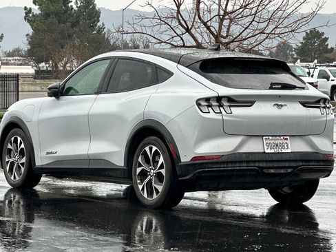 Used 2022 Ford Mustang Mach-E Premium image 6