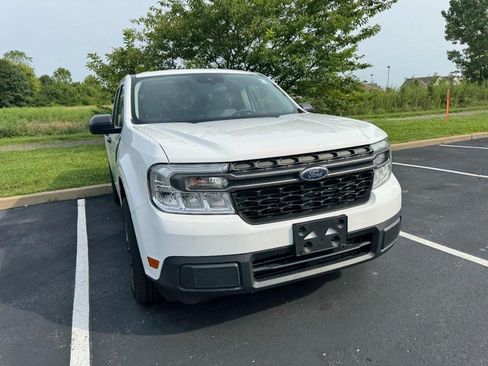 Used 2022 Ford Maverick XLT FWD image 2