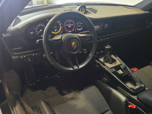Used 2022 Porsche 911 GT3 RWD image 4