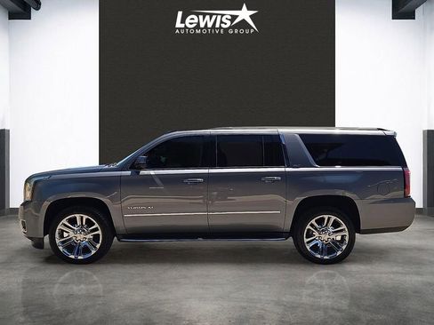 Used 2020 GMC Yukon XL SLT w/ Premium Edition RWD image 2