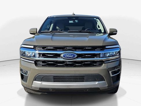 Used 2024 Ford Expedition Limited image 10