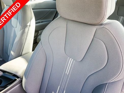 Certified 2024 Hyundai Elantra SEL FWD image 29