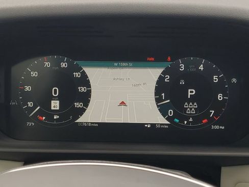 Certified 2025 Land Rover Discovery S AWD/4WD image 23