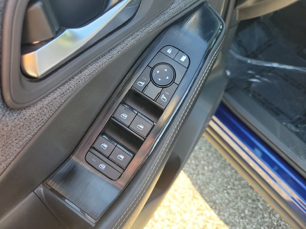 Certified 2023 Nissan Rogue SV FWD image 14