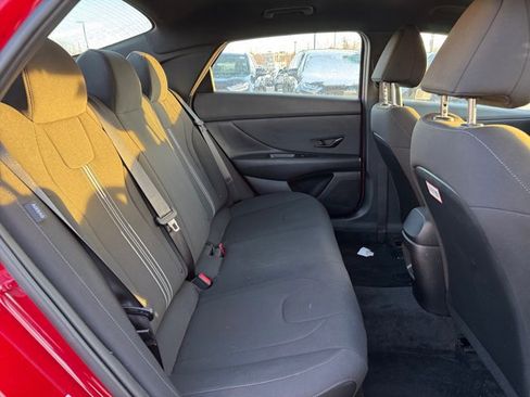 Certified 2025 Hyundai Elantra Sport image 27