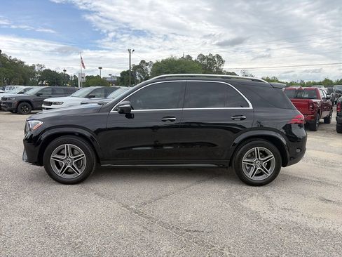Used 2025 Mercedes-Benz GLE 350 4MATIC image 3