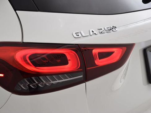 Used 2022 Mercedes-Benz GLA 250 image 13