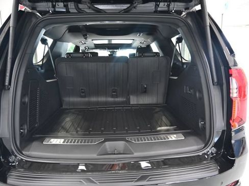 New 2026 GMC Yukon XL AT4 w/ AT4 Premium Plus Package AWD/4WD image 33
