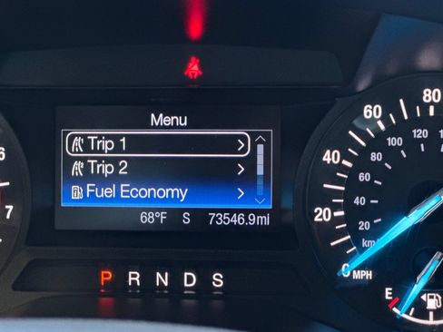 Used 2015 Ford Fusion SE FWD image 23
