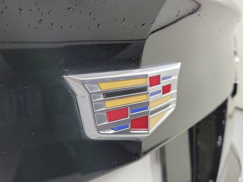 Used 2023 Cadillac XT4 Sport FWD image 7