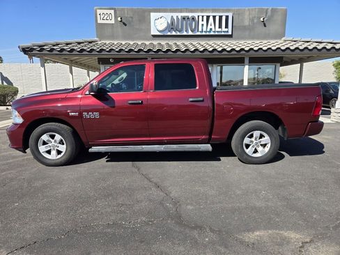 Used 2018 RAM 1500 Express image 2