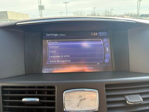 Used 2017 INFINITI Q70 L 3.7 w/ Deluxe Touring Package image 17