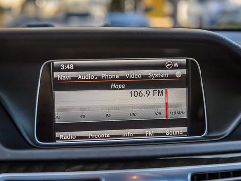 Used 2015 Mercedes-Benz E 350 Sedan image 20