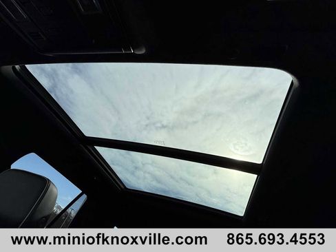 Used 2024 Chevrolet Tahoe Premier image 25