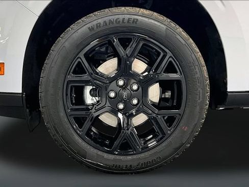 New 2026 Ford Maverick XLT w/ Equipment Group 301A AWD/4WD image 11