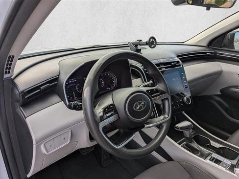 Used 2022 Hyundai Tucson SEL FWD image 12