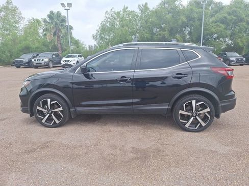 Certified 2022 Nissan Rogue Sport SL AWD/4WD image 2