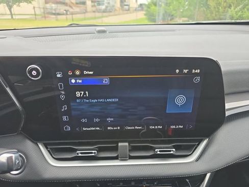 Used 2025 Chevrolet Equinox LT w/ Convenience Package II FWD image 8