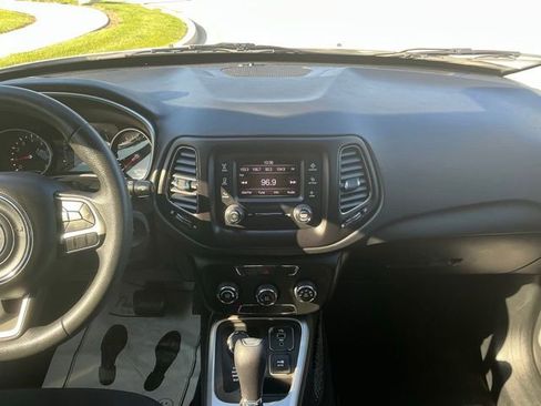Used 2018 Jeep Compass Sport AWD/4WD image 25