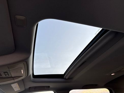 Used 2015 GMC Sierra 3500 Denali w/ Duramax Plus Package image 15