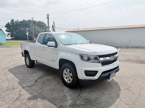 Used 2019 Chevrolet Colorado W/T w/ WT Convenience Package AWD/4WD image 3